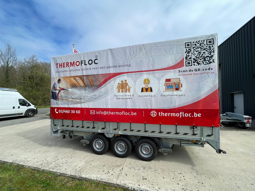 Thermoblow 700 inblaasmachine - verhuur + waarborg €750,00 (materiaal + machine op TRIALER). Levering op de werf is mogelijk !!